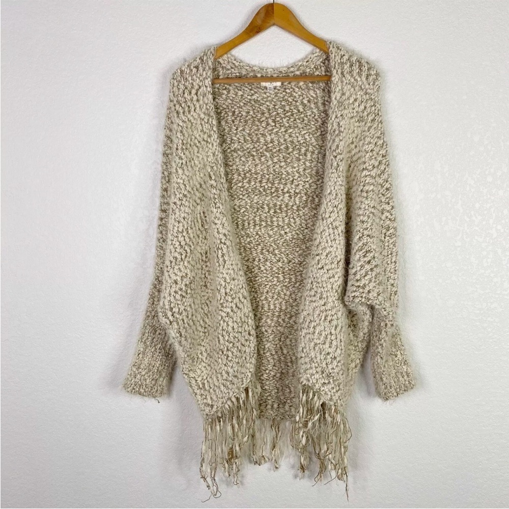 Umgee Womens Size Medium / Large Beige Chunky Knit Cardigan Fringe Sweater - Picture 3 of 7